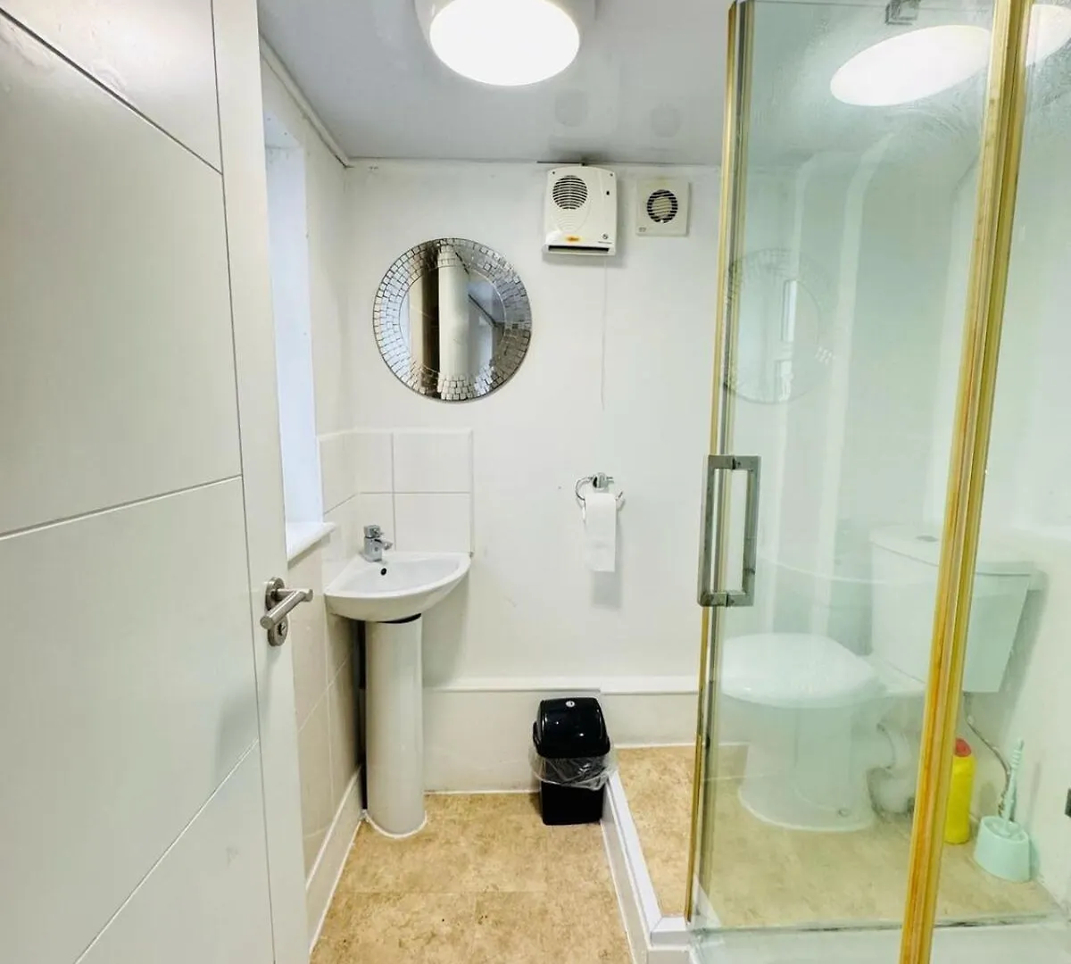 Stunning One Bedroom Flat In A Good Location London
