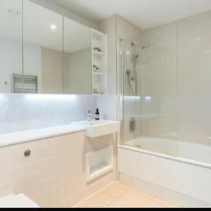 Central Lovely In Zone 1 Apartment